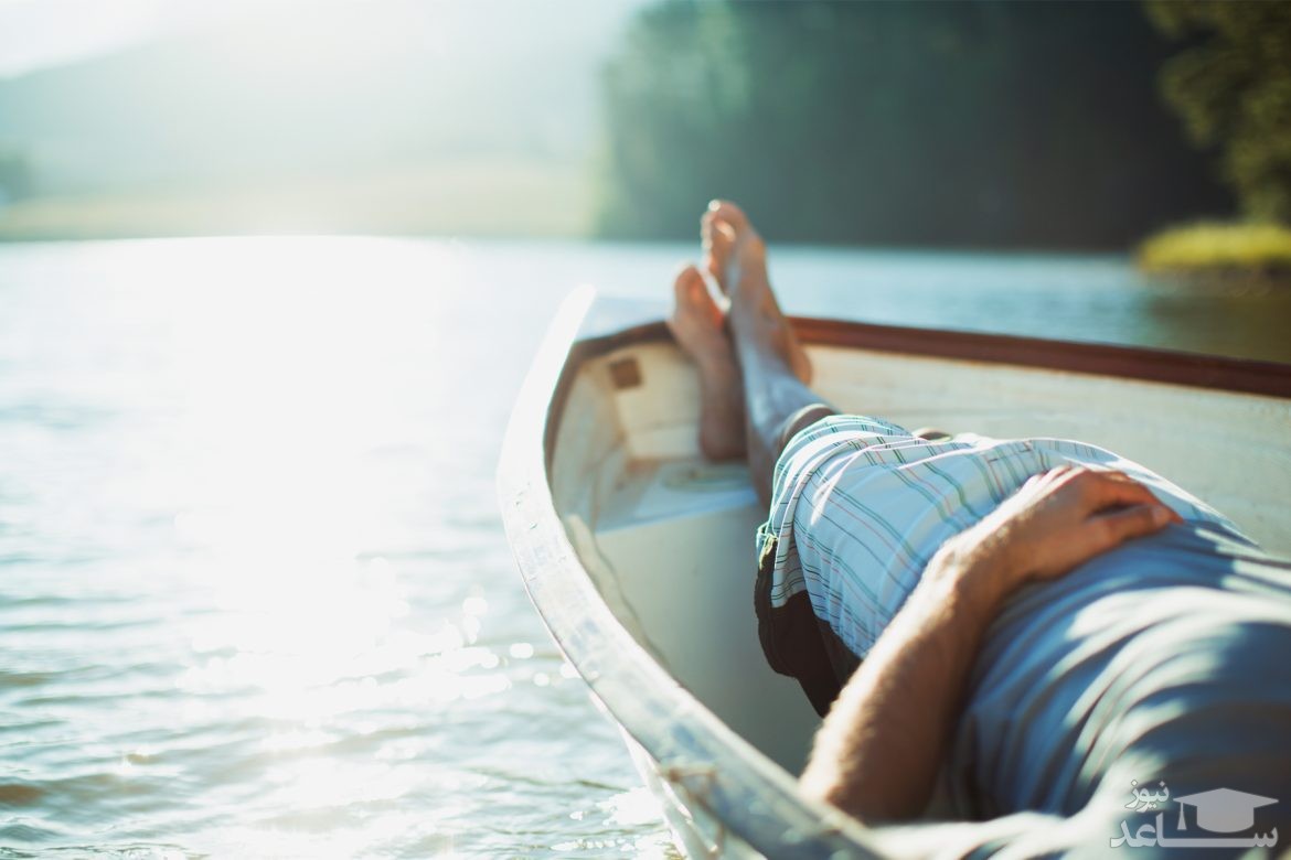 قایق در دریا