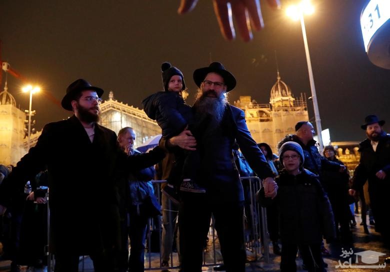 عید "حنوکا" (جشن روشنایی) یهودیان سراسر جهان/ رویترز
