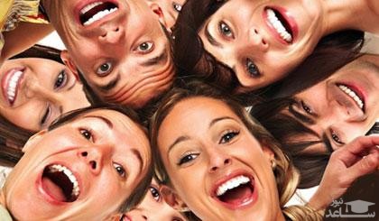 فواید و مزایای یوگای خنده