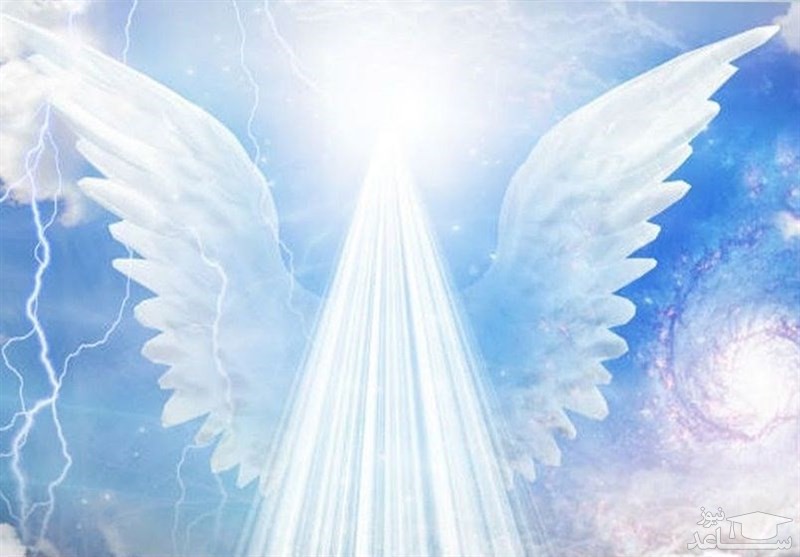 بال فرشته در حال عروج به آسمان