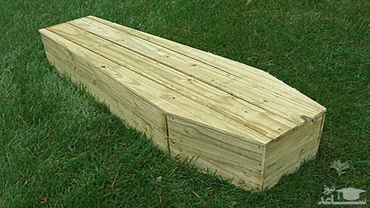 (تصاویر) فریب مرگ با خوابیدن در تابوت