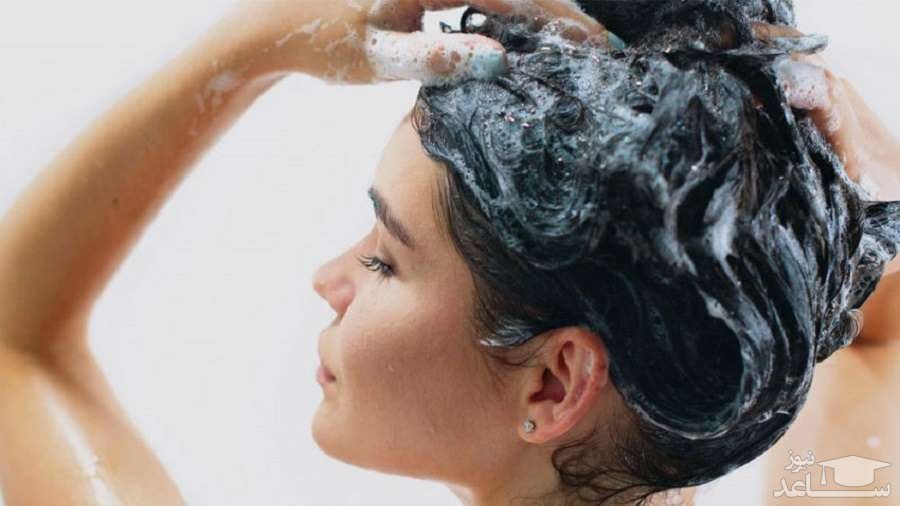 پوستر استفاده از شامپو برای مو