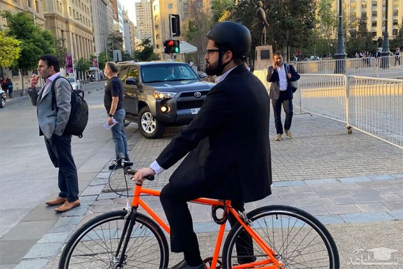 فیلم دیدنی دوچرخه سواری آقای رئیس جمهور به سمت کاخ ریاست جمهوری!