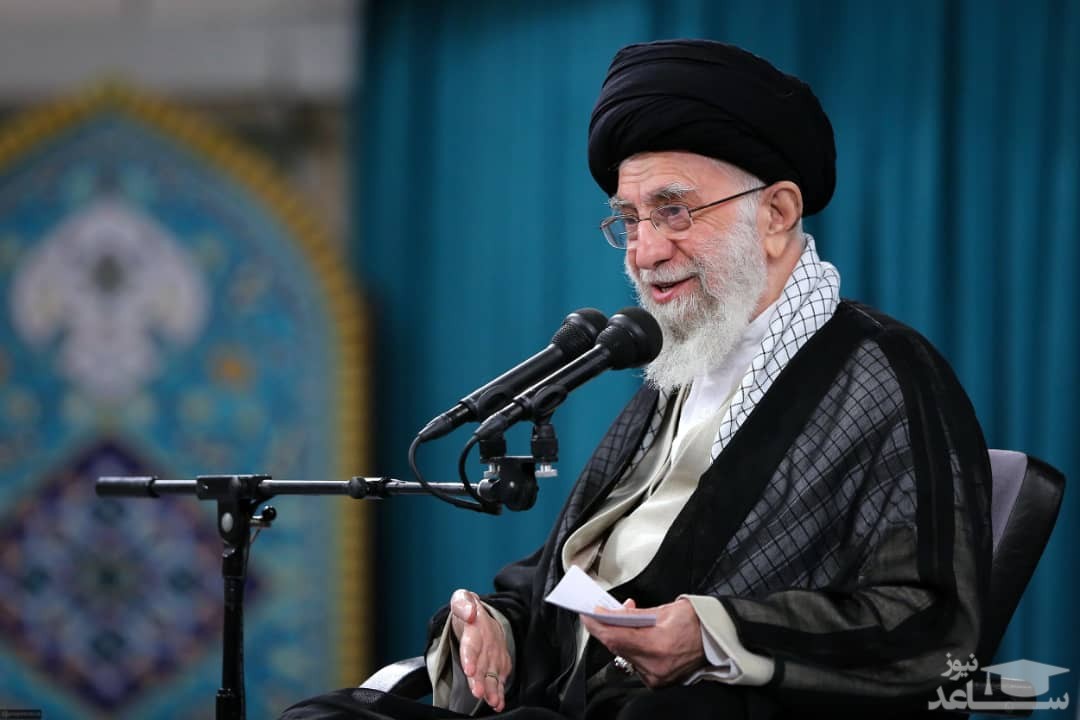 (فیلم) شوخی جالب رهبر انقلاب با شعار متفاوت یک دانش آموز