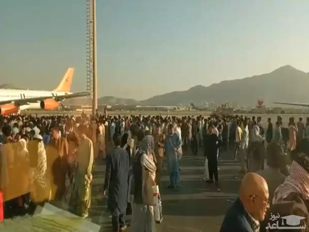 فاجعه در فرودگاه کابل؛ هجوم افغانی ها به هواپیمای نظامی آمریکا و فاجعه انسانی (فیلم +18)