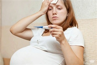 عوارض هیجانات منفی و افکار مخرب در دوران بارداری