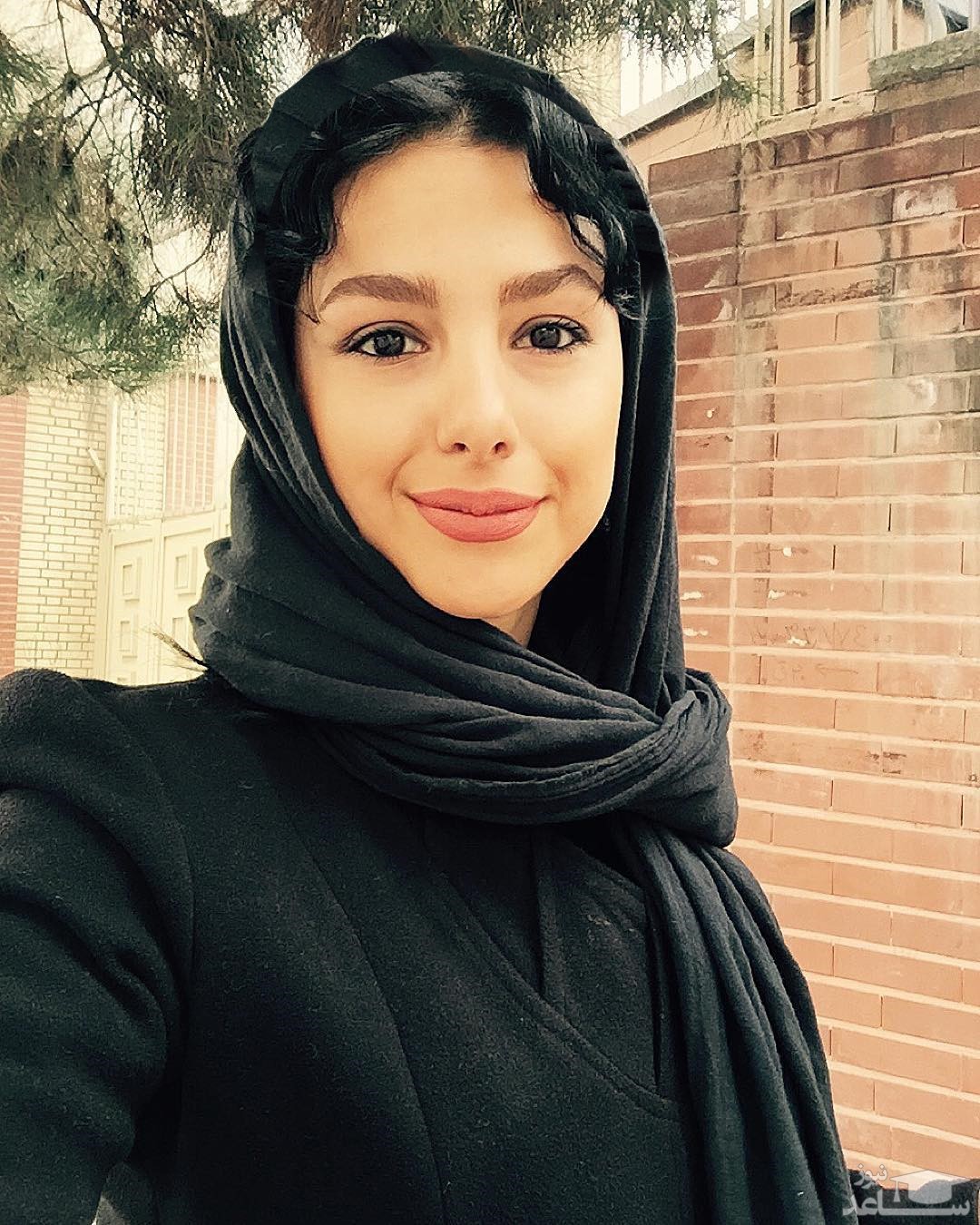 استایل مشکی مجلسی جوانه دلشاد