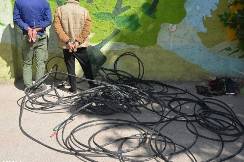 دروغ های عجیب مادر یک دزد در بیمارستان آبادان / رییس باند در کما