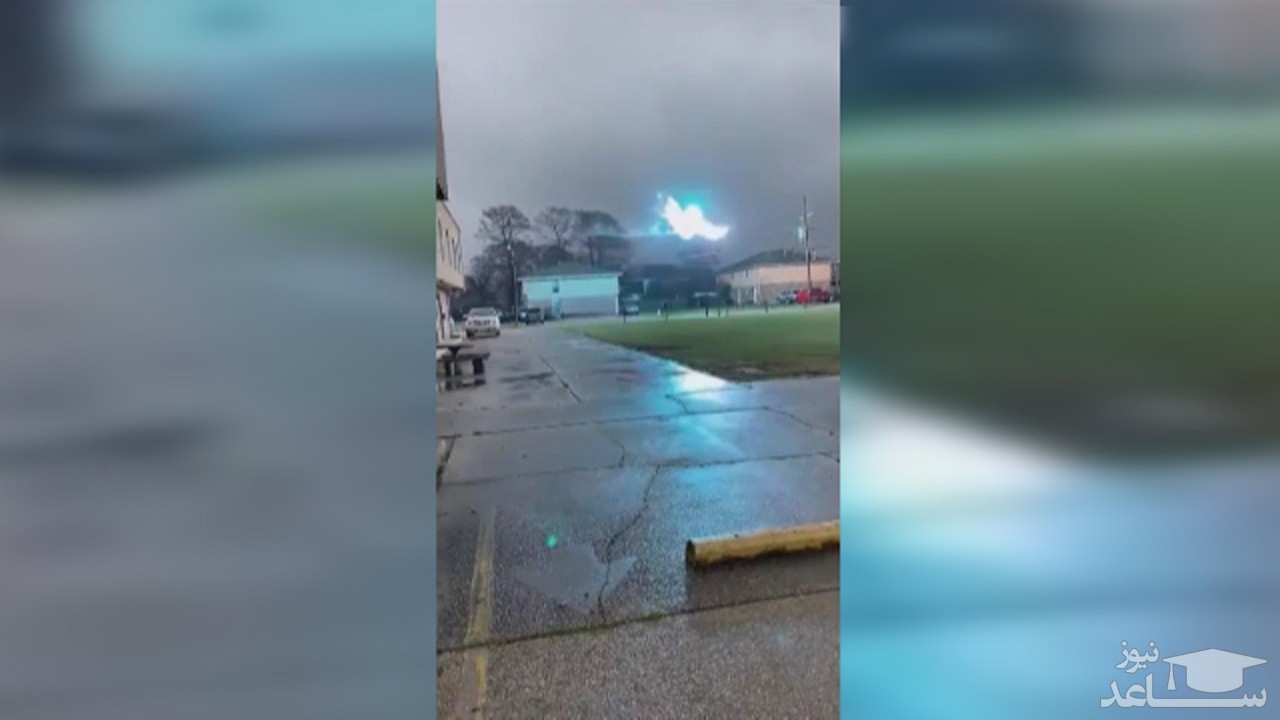 (فیلم) جرقه‌های بزرگ در کابل‌های برق پس از وقوع طوفان 