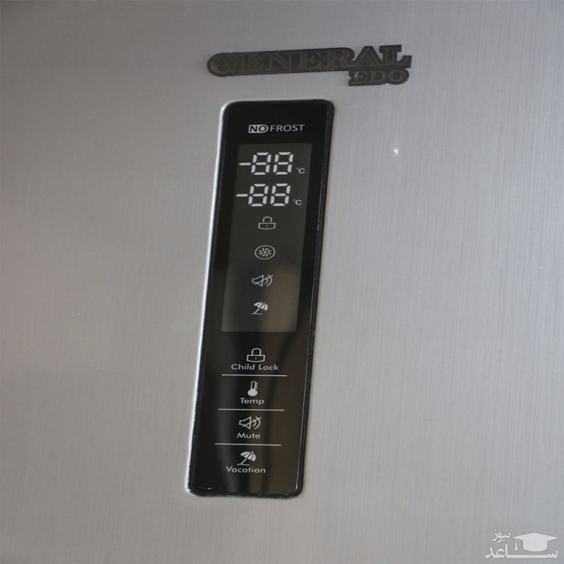 صفحه نمایش یخچال و فریزر جنرال ادو مدل RF-M22