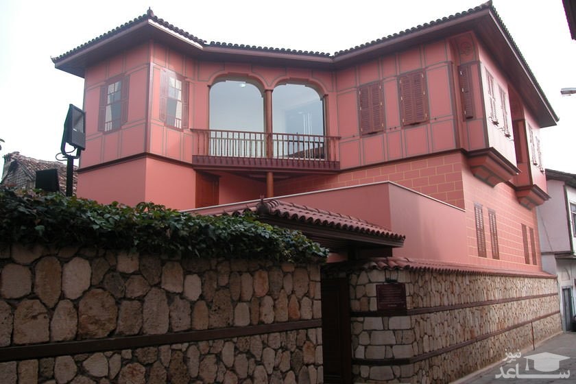 موزه کالجی سونا اینان کیراچ 