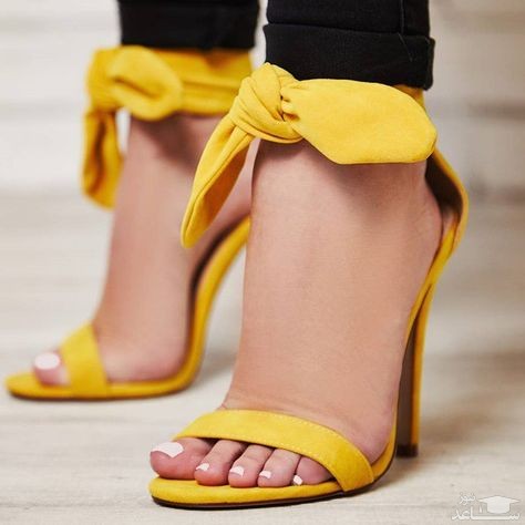 کفش مجلسی زرد