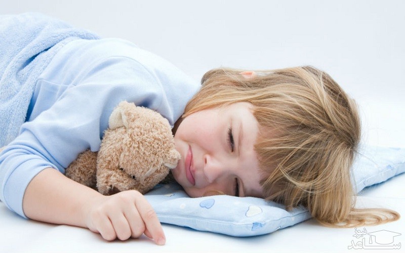 چگونه کودک را به تنها خوابیدن عادت دهیم؟