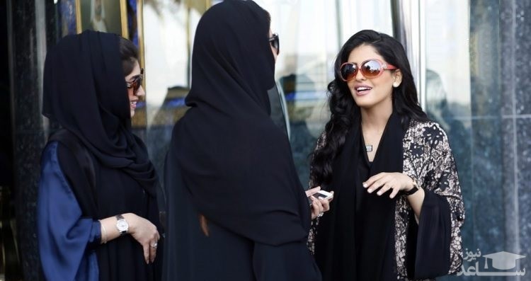 پای زنان بیکینی پوش به ساحل عربستان باز شد!