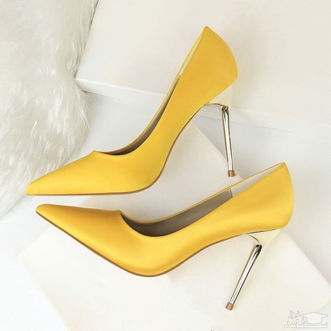 کفش مجلسی زرد