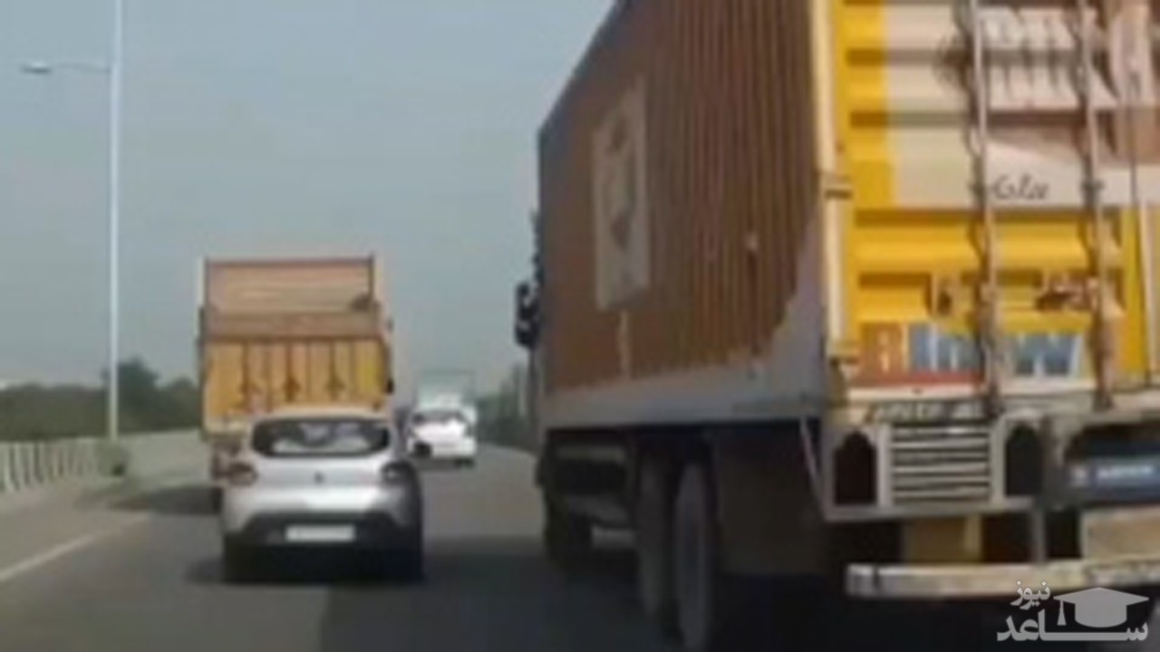 (فیلم)حادثه در اثر سبقت گرفتن از نقطه کور کامیون