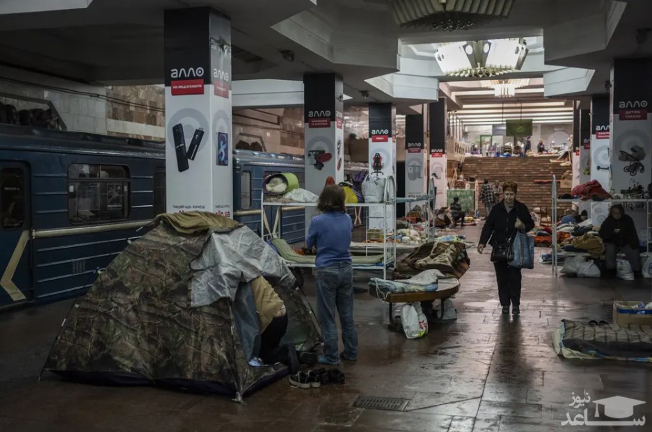 چادر شهروندان جنگ زده اوکراینی در ایستگاه مترو شهر "خارکیف" اوکراین/ آسوشیتدپرس