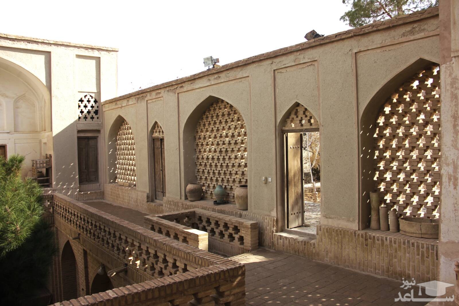 خانه پیرنیا