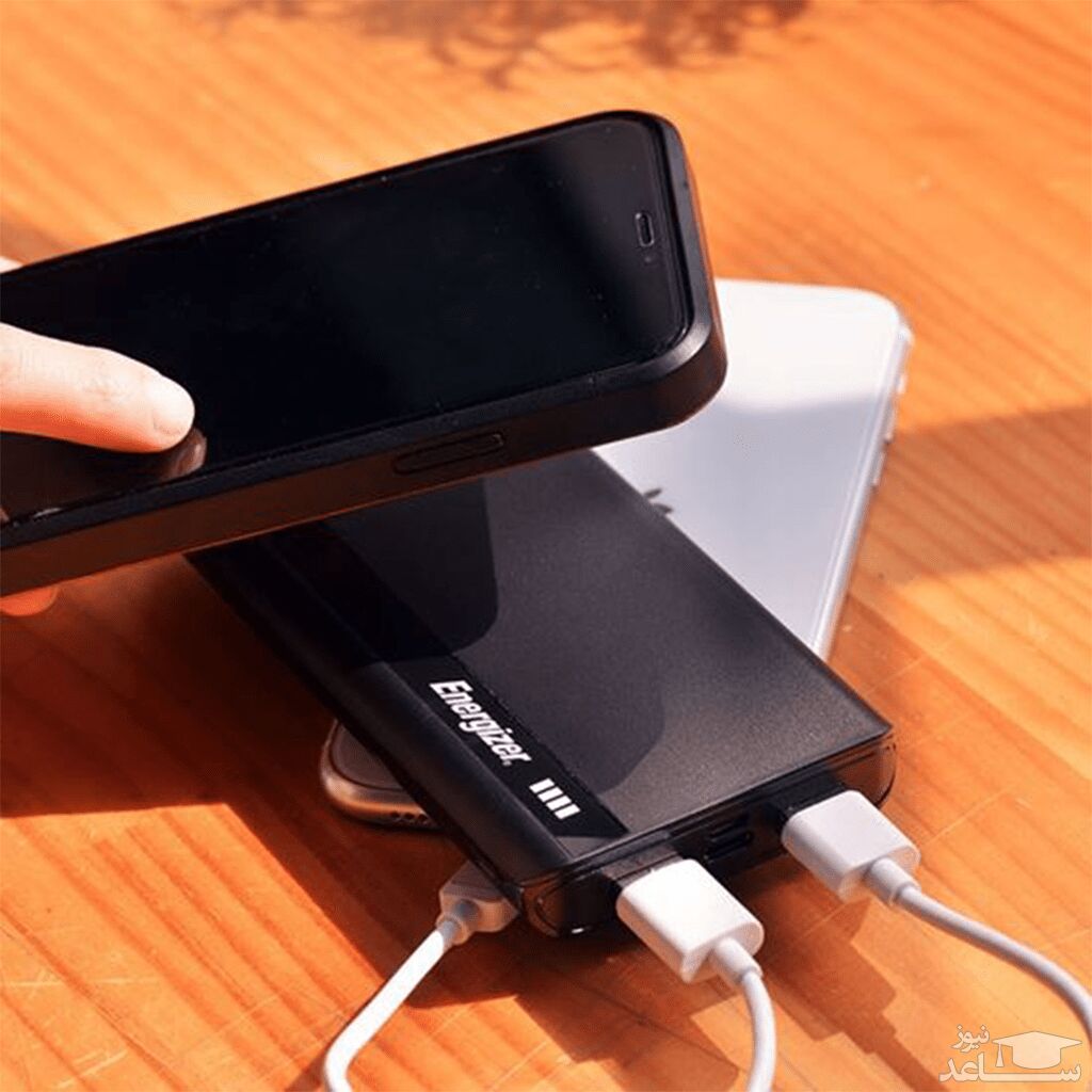 شارژر همراه انرجایزر مدل UE10054 ظرفیت 10000 میلی آمپر ساعت
