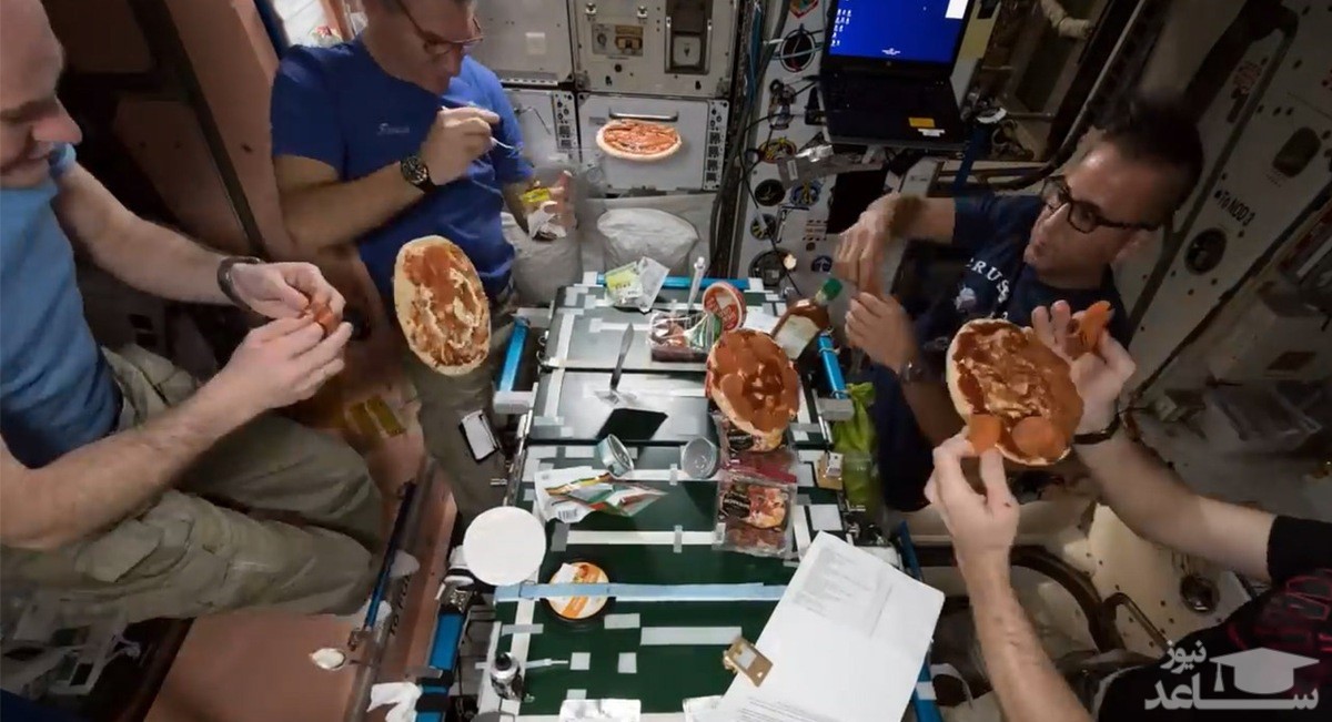 (فیلم) پیتزاخوری جالب فضانوردان در فضا