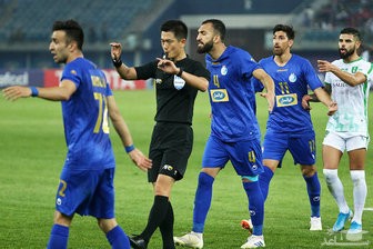 وزیر ورزش فکری به حال استقلال و پرسپولیس کند