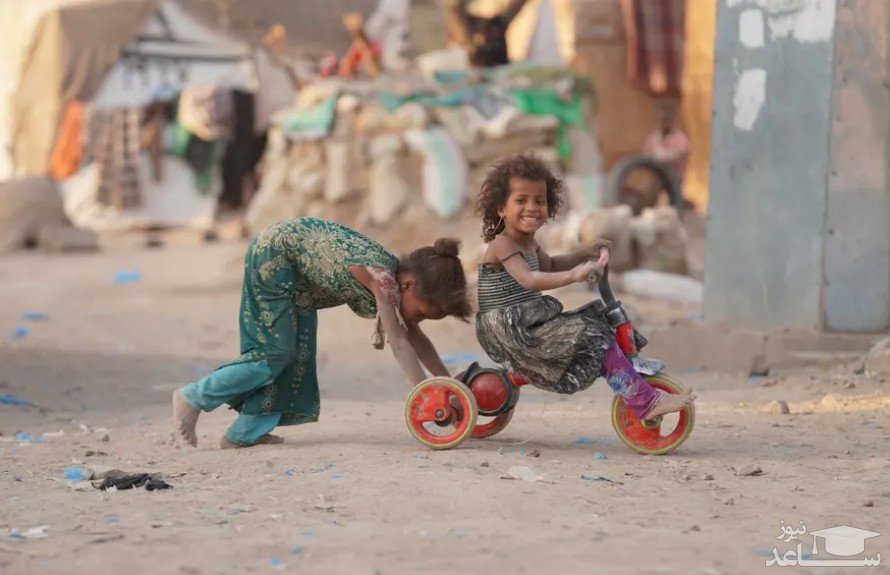 بازی کودکان در اردوگاه آوارگان داخلی جنگ در شهر تعز یمن/ خبرگزاری آناتولی