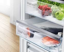 فضای داخلی یخچال ساید بوش مدل KAN56V404