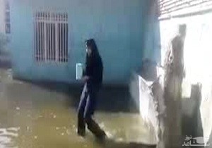 (فیلم) اوضاع عجیب دانش‌آموزان یک مدرسه پس از بارندگی!