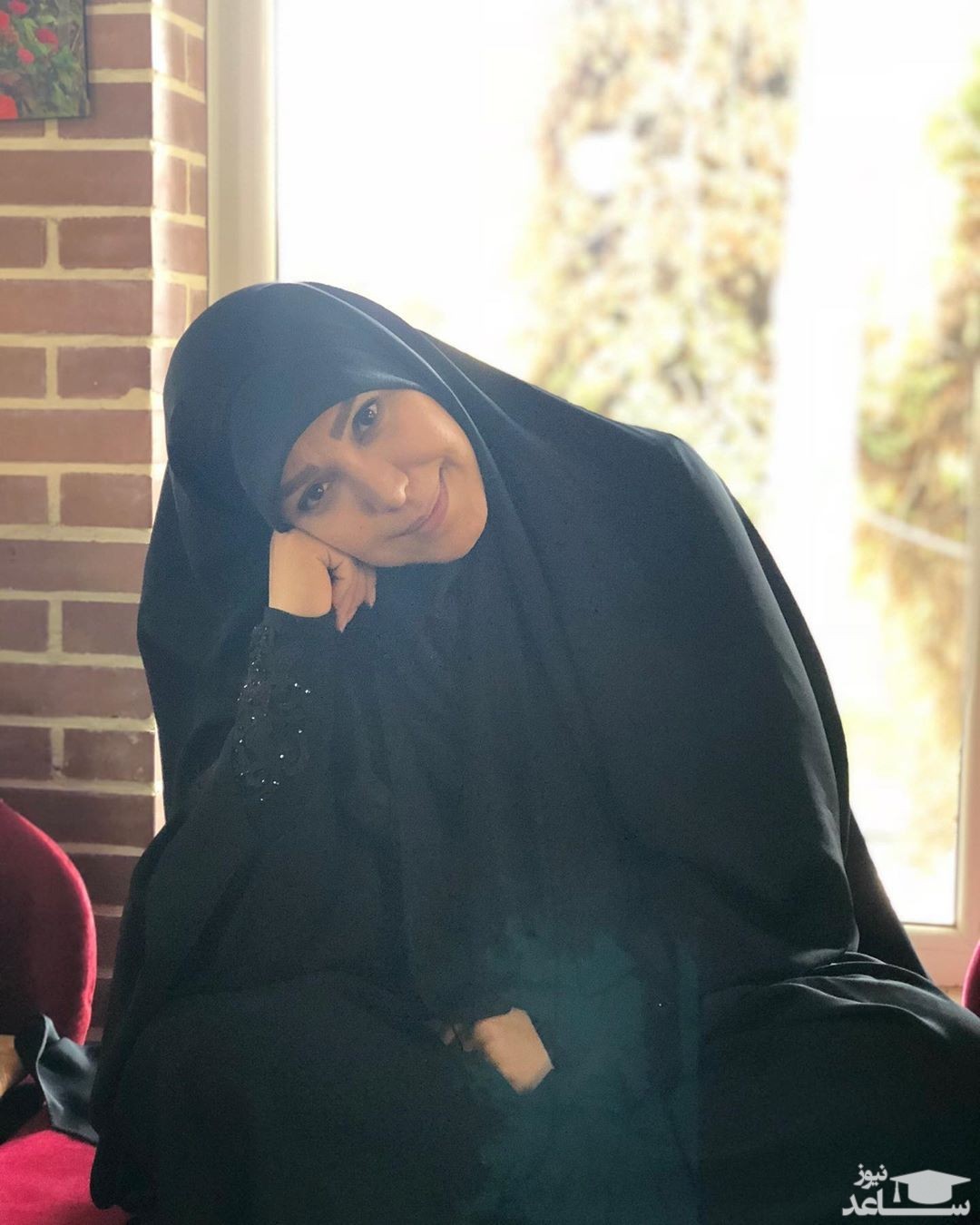 فاطمه محمدی؛ مجری خوش حجاب و مصیبت زدن ماسک