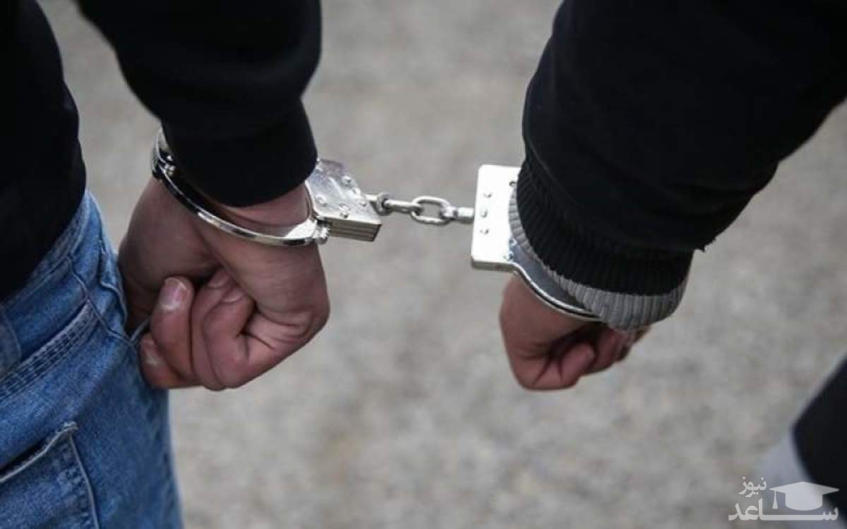 (فیلم) شرط عجیب مغازه‌دار برای سارق به دام افتاده