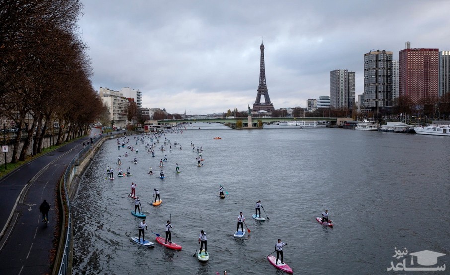 مسابقه تخته های پارویی روی رودخانه سن در شهر پاریس/ آسوشیتدپرس