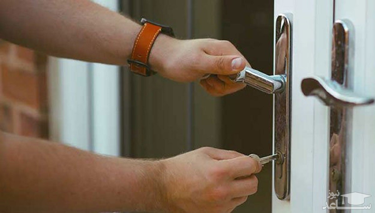 مجازات حبس زن در خانه چیست؟