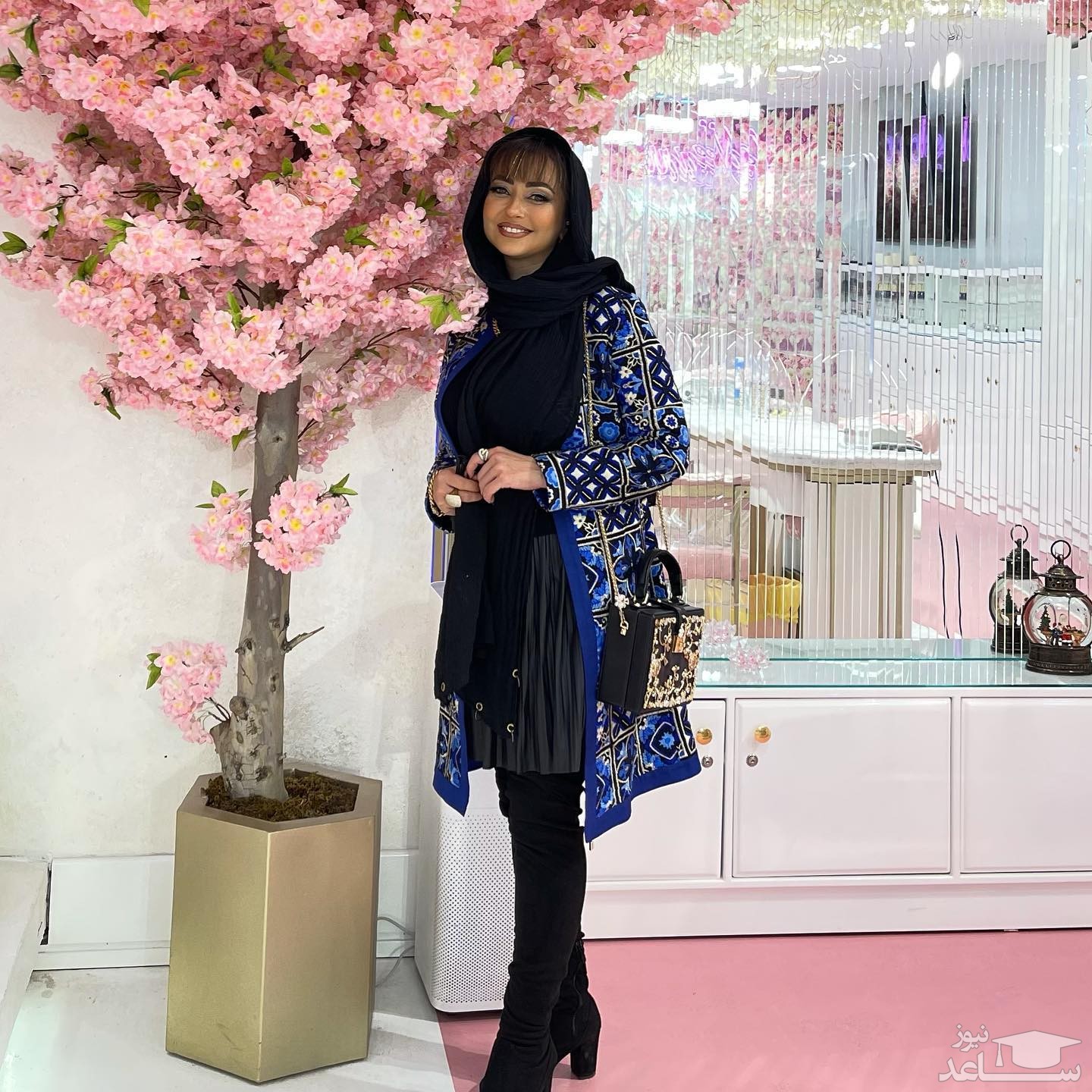 نفیسه روشن در بیوتی سنتر لاکچری دوستانش