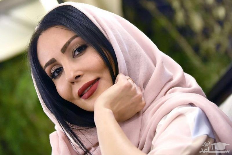 سلفی پرستو صالحی در کنار خواننده لوس آنجلسی