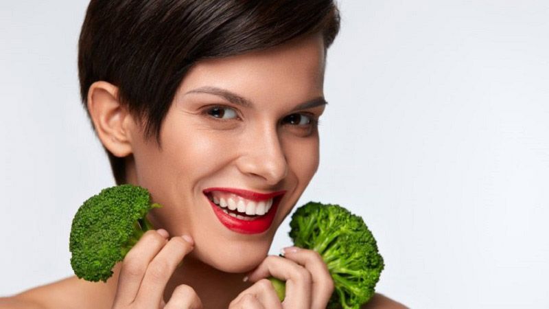 کدام مواد غذایی ضد چین و چروک هستند؟