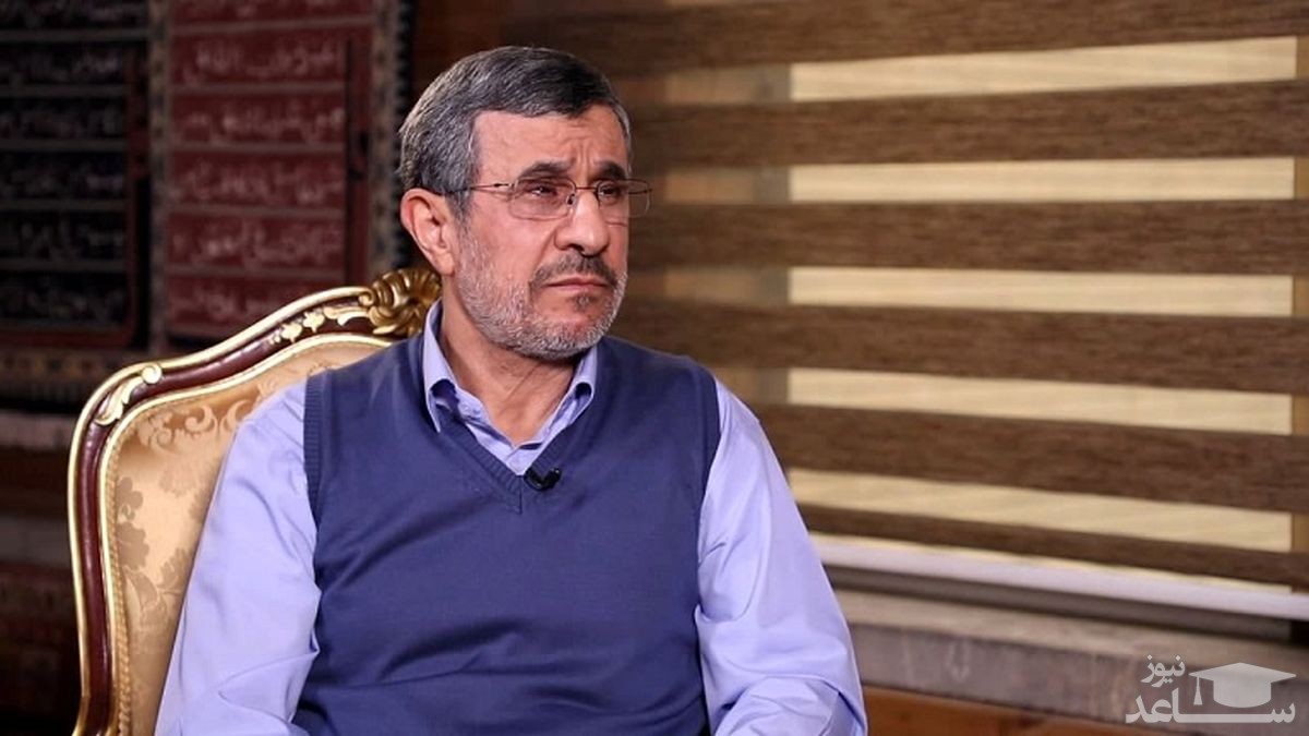 قابی متفاوت از محمود احمدی نژاد در دیدار با رهبری