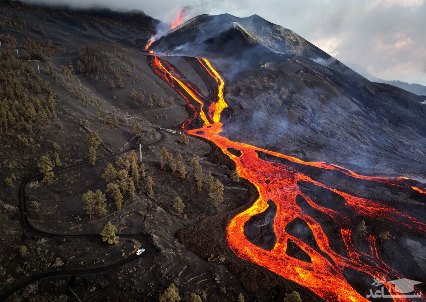 ادامه فعالیت آتشفشان در جزیره لاپالما اسپانیا/ رویترز و آسوشیتدپرس