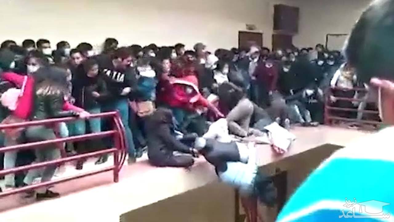 (فیلم) شکستن نرده راهرو و سقوط مرگبار چند دانشجو در یک دانشگاه! 