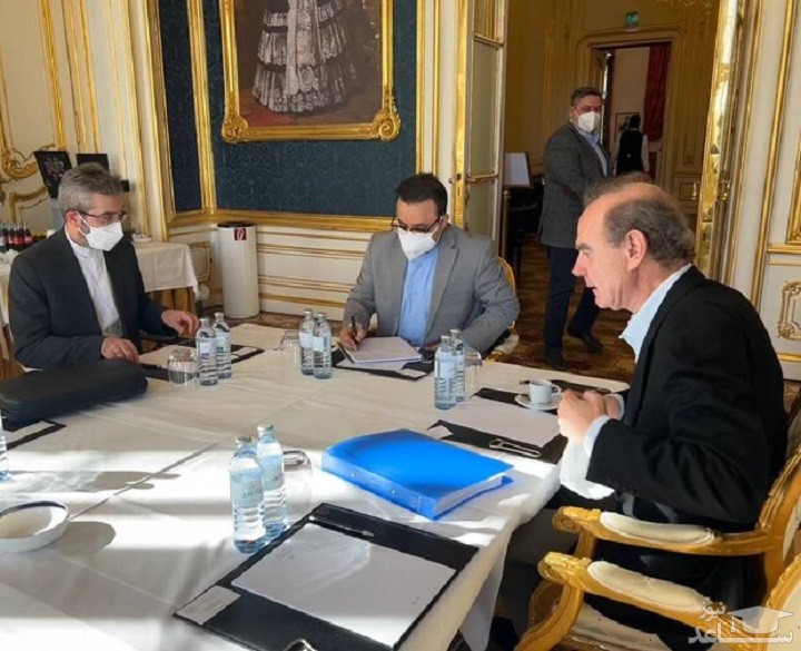 در جریان مذاکرات برای لغو تحریم‌ها؛ نشست دو جانبه باقری و «مورا» در وین برگزار شد
