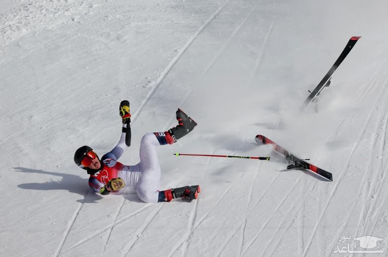 زمین خوردن ورزشکاران در المپیک زمستانی 2022 پکن/ رویترز