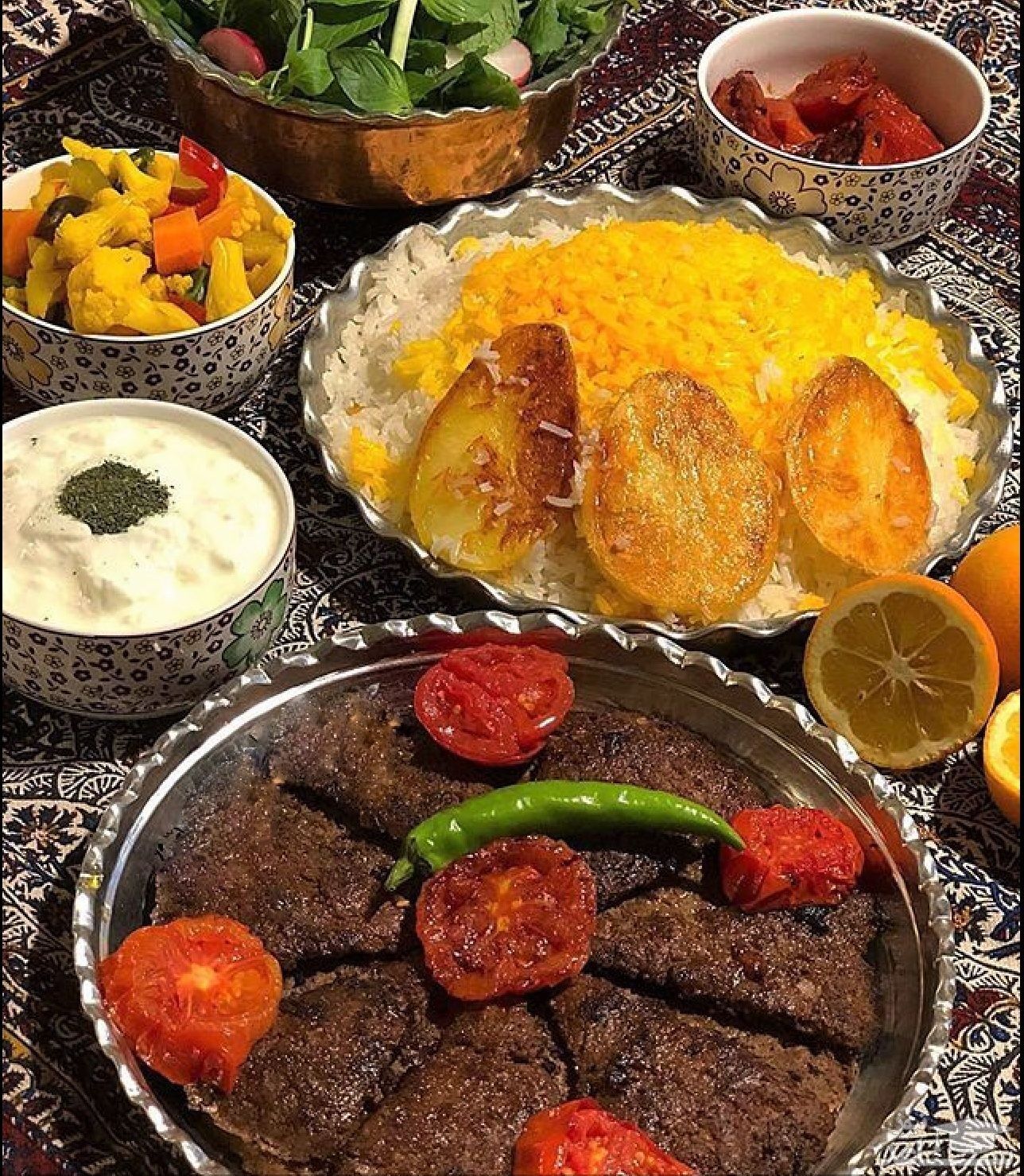 سرو غذای ایرانی
