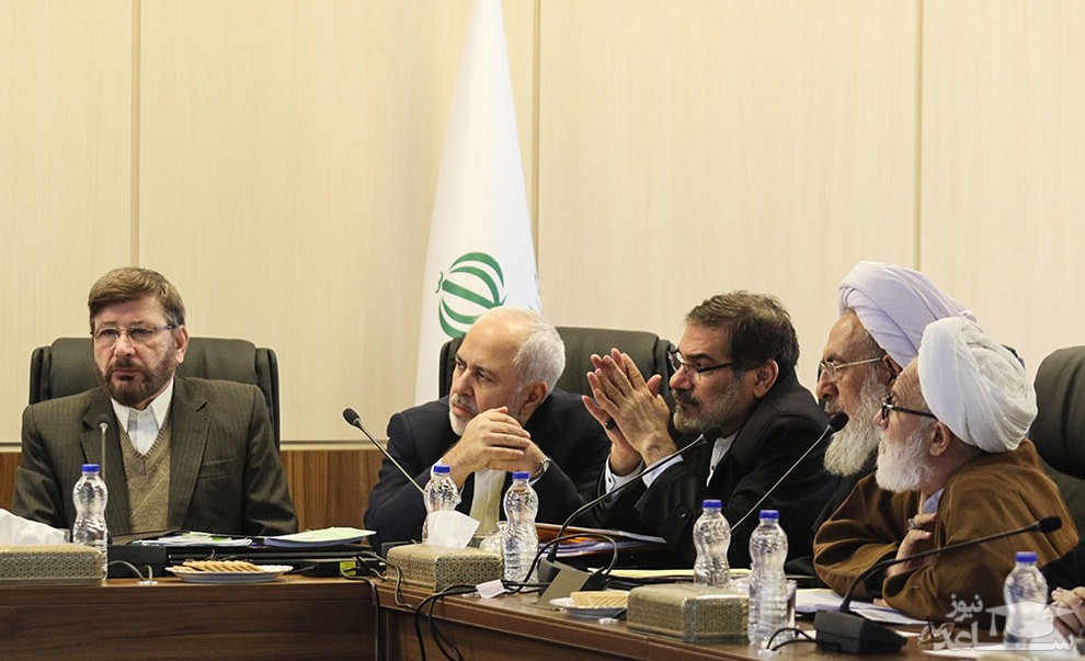 (عکس) اخم‌ها و لبخندها در مجمع؛ از ظریف تا احمدی‌نژاد