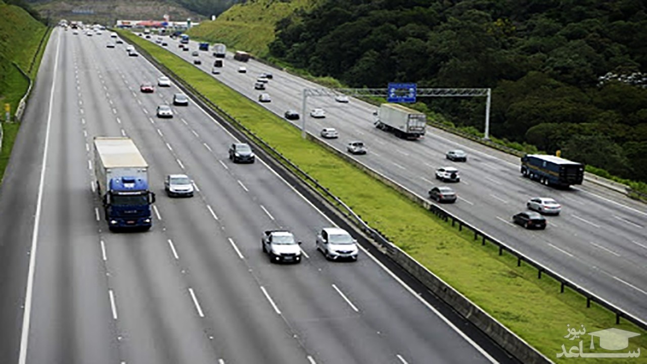 (فیلم) راننده خودخواهی که یک بزرگراه را بهم ریخت