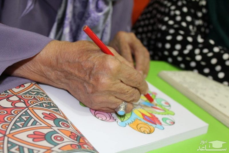 فواید و مزایای هنر درمانی برای سالمندان