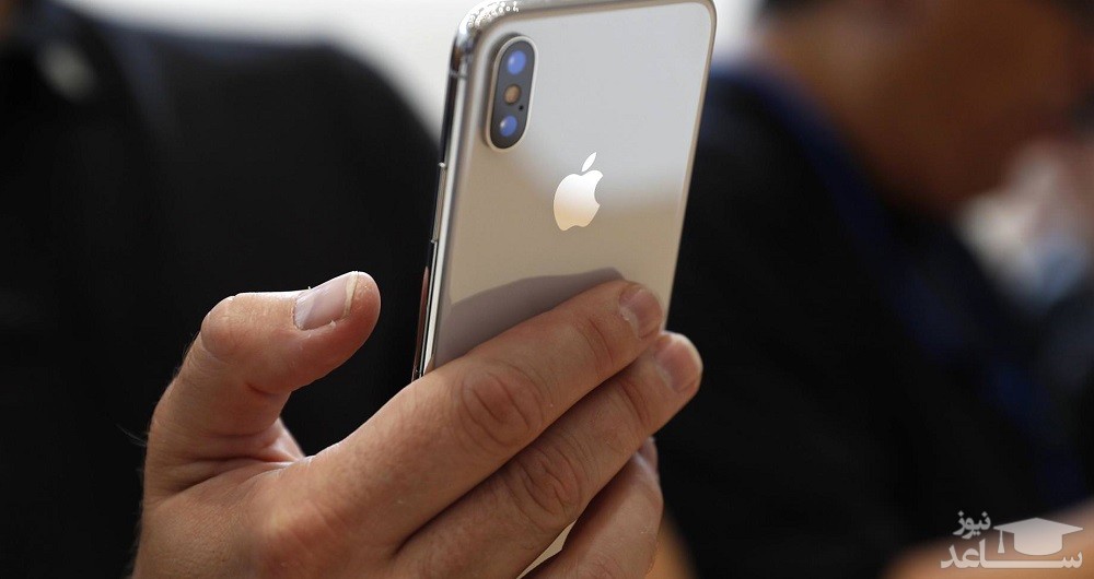 از نحوه موبایل دست‌گرفتن دیگران به شخصیت‌شان پی ببرید!