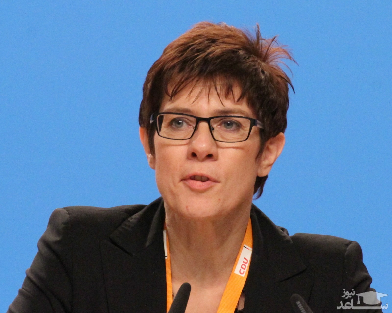 وزیر دفاع آلمان خود را قرنطینه کرد