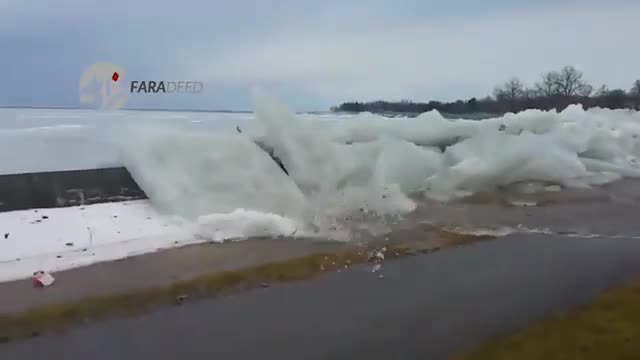 (فیلم) سونامی حیرت‌انگیز یخ در رود نیاگارا