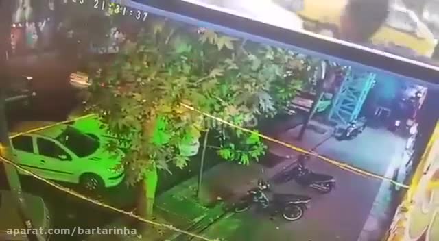 (فیلم) لحظه درگیری هانی کُرده با اوباش