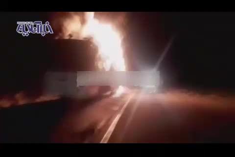 (فیلم) آتش سوزی مهیب اتوبوس حامل سربازان در سبزوار