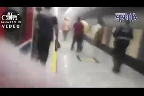 (فیلم) آتش سوزی در ایستگاه متروی شهید مدنی